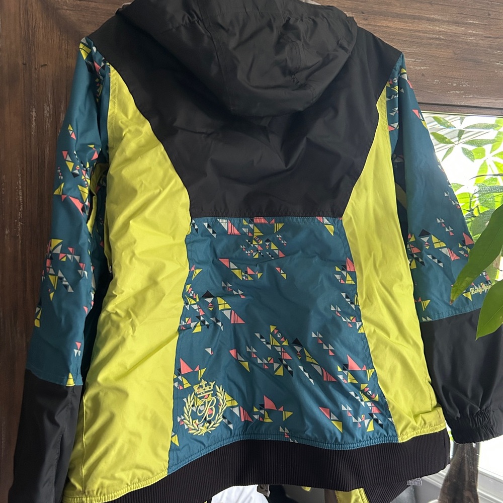 Betty Rides Geometric Ski Jacket - Picture 9 of 9